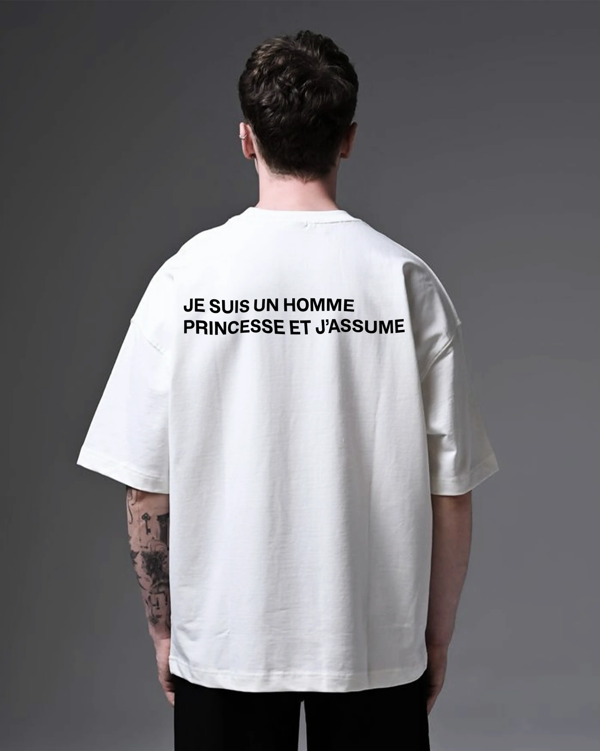 t-shirt-oversize-homme-princesse-et-fier-blanc-model